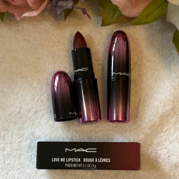 BUNDLE OF 2 MAC LIPSTICK (1 in box, 1 without) BOTH NIB FULL SIZE LIPSTICKS - Picture 1 of 1